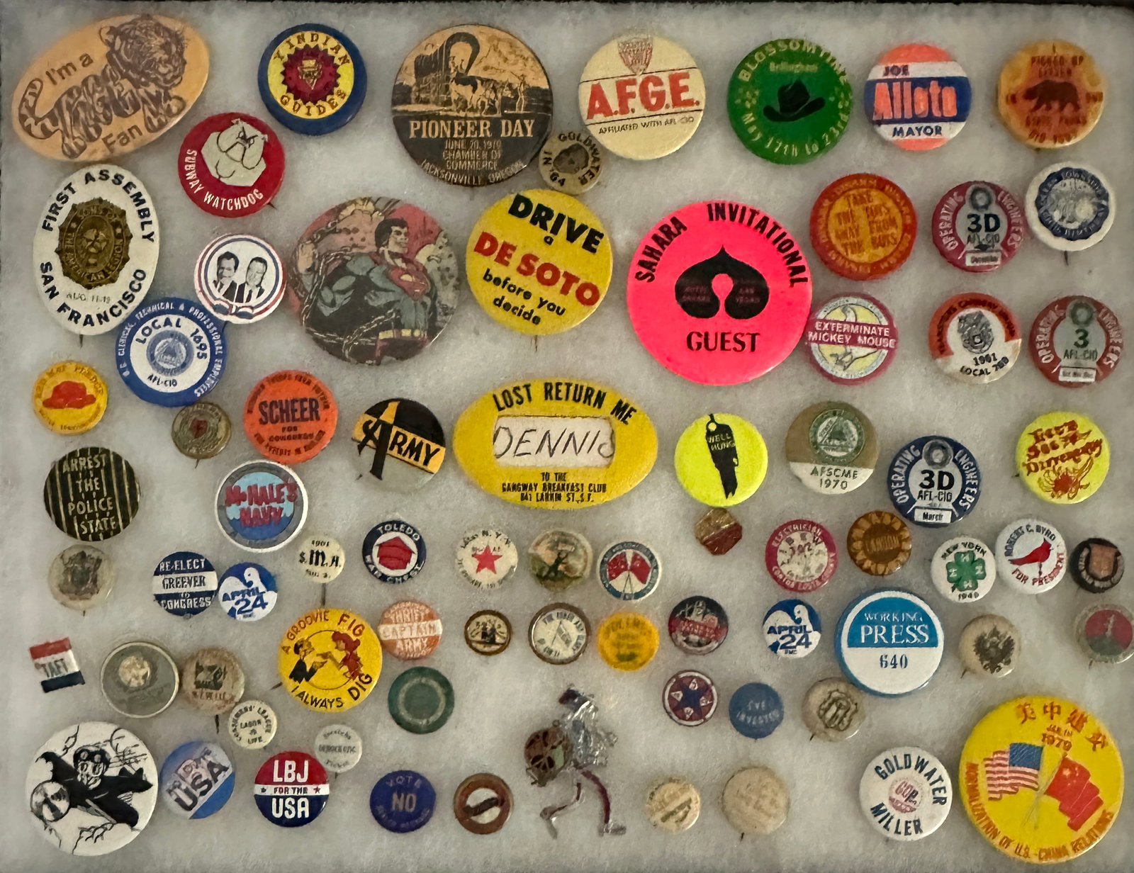 Lot of Vintage 1940s 1950s 1960s 1970s Buttons Pinbacks: Lot of Vintage 1940s 1950s 1960s 1970s Buttons Pinbacks...Political, Advertising, Causes, Labor, Events, and more.