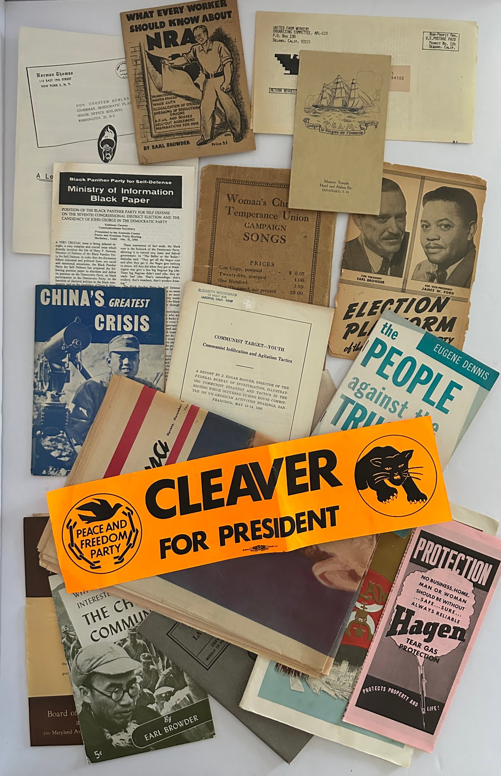 Lot of Vintage 1960s Political Causes and Ideologies Ephemera: Lot of Vintage 1960s Political Causes and Ideologies Ephemera.