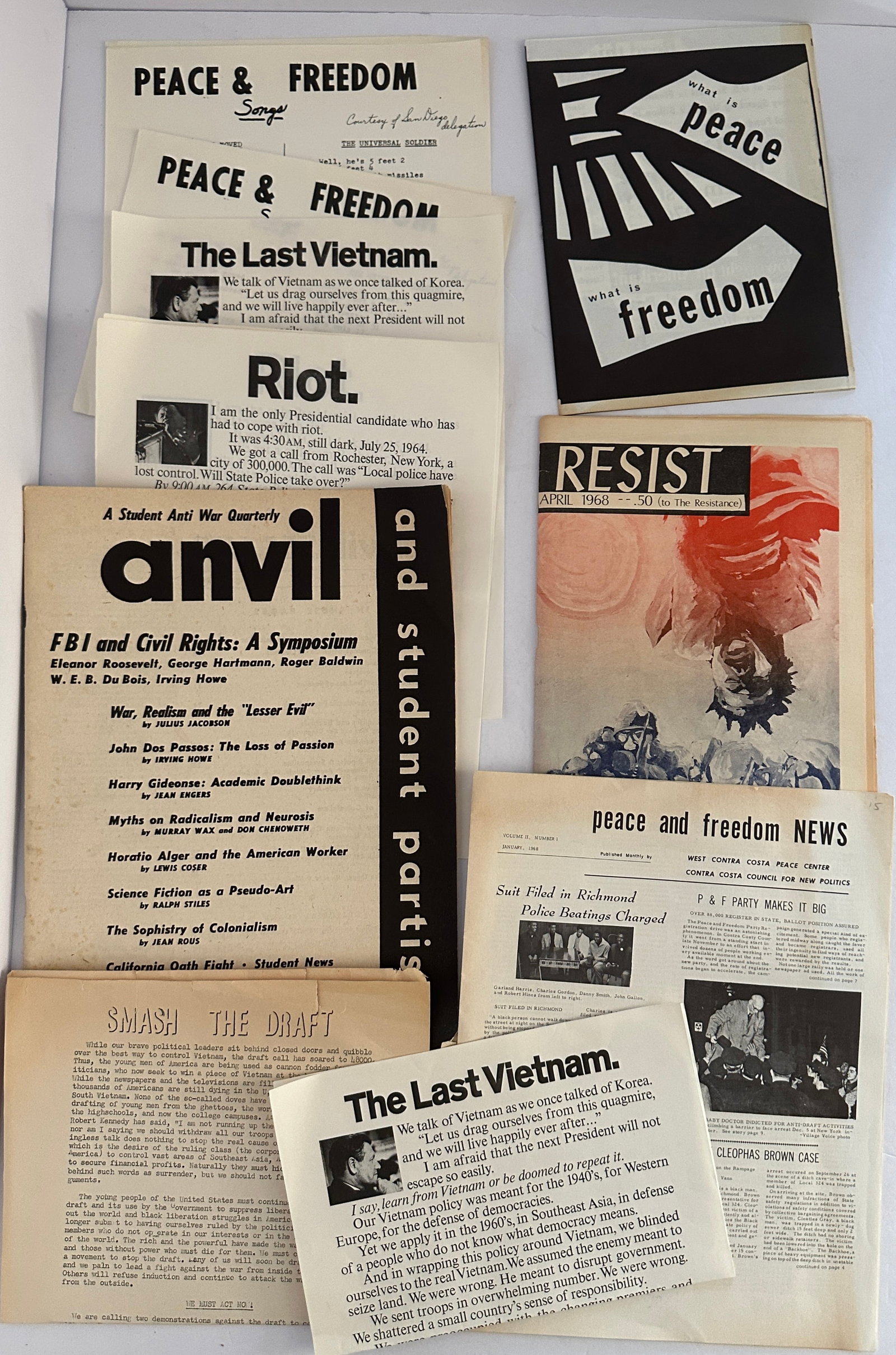 Lot of Vintage Anti Vietnam War Peace Freedom Political Ephemera: Lot of Vintage Anti Vietnam War Peace Freedom Political Ephemera. Many Peace and Resist booklets and flyers.