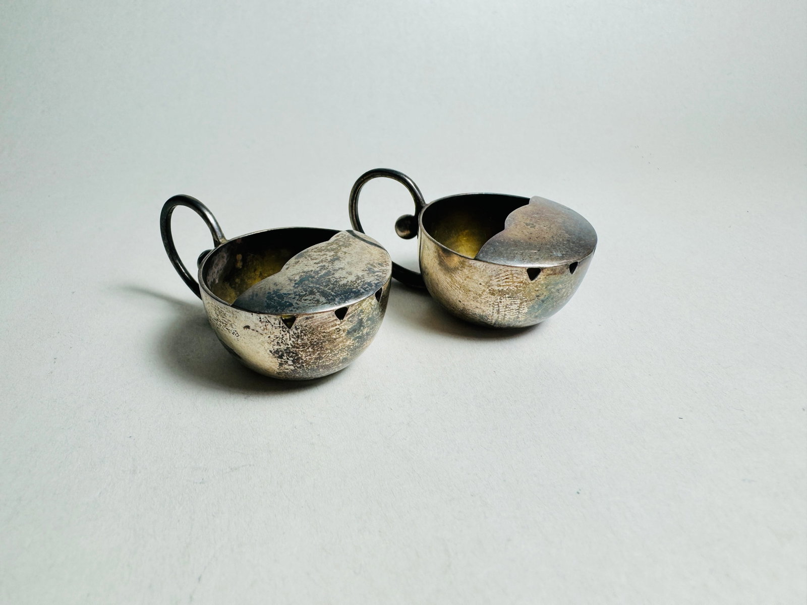 Vintage Silver Doll House Miniature Sterling Cup Lot By Petersen: This is an extremely finely crafted doll house miniature lot.