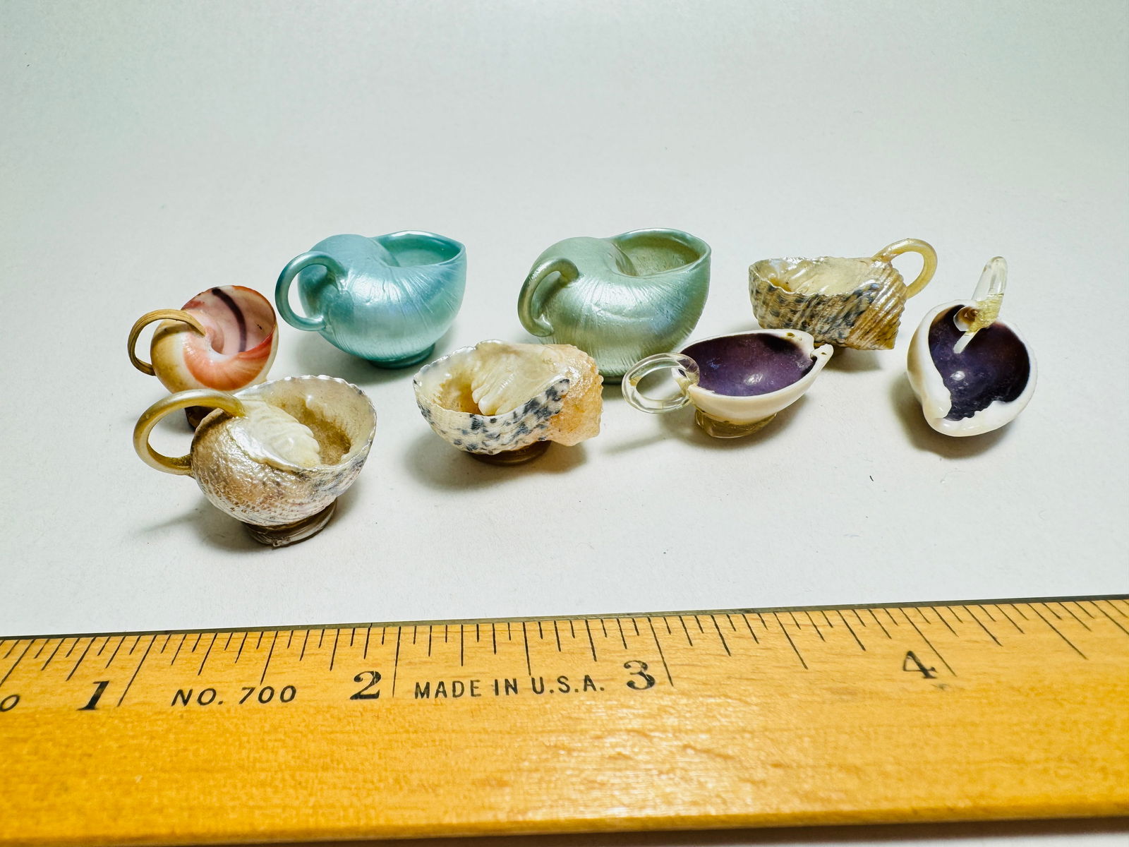 Vintage Dollhouse Miniature Shell Cups: This is a very nice miniature lot. Made of mixed media.