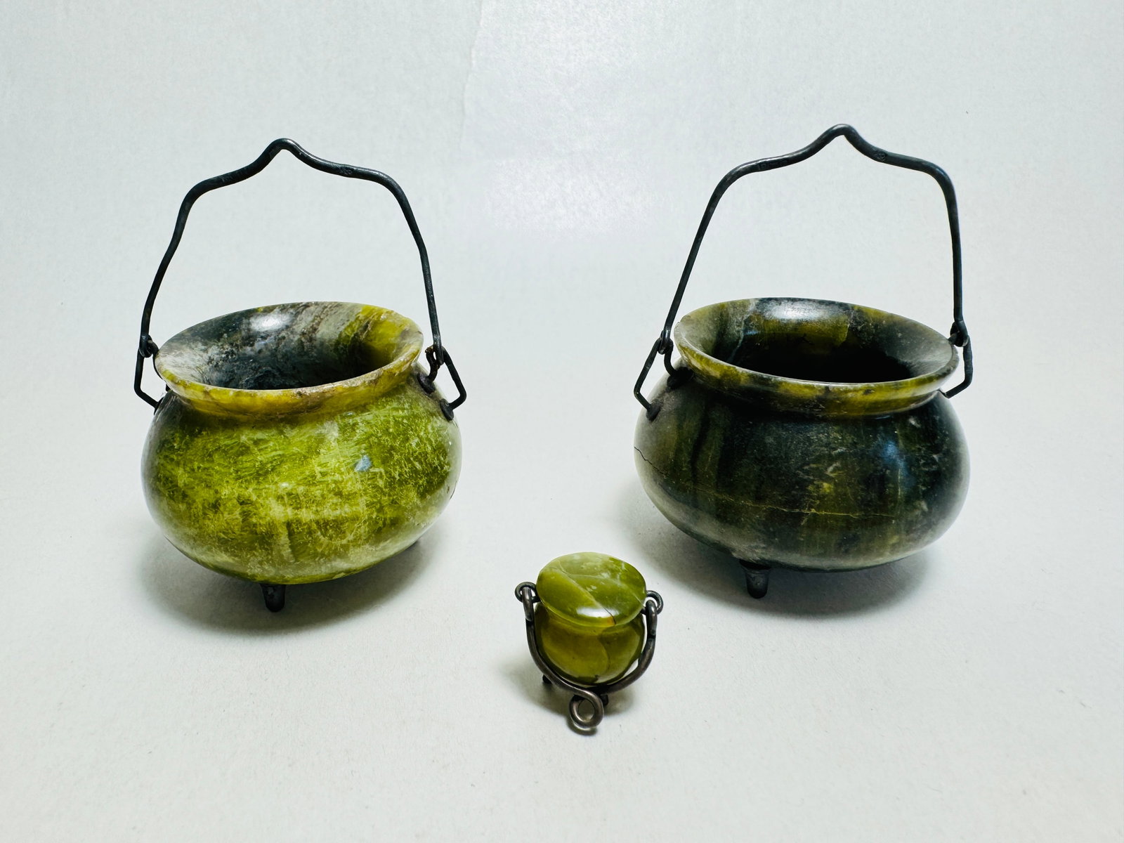 Vintage Dollhouse Miniature Stone Cauldrons Pots: This is a very nice miniature lot. Stone. Signed.