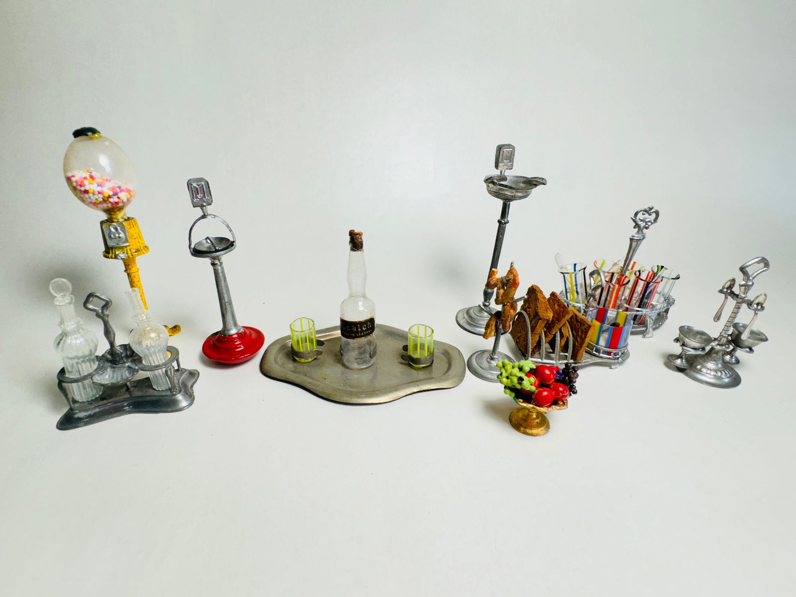 Vintage Dollhouse Miniature Table Accessories Food Service (1 of 7)