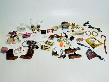 Vintage Dollhouse Miniature Mixed Accessories