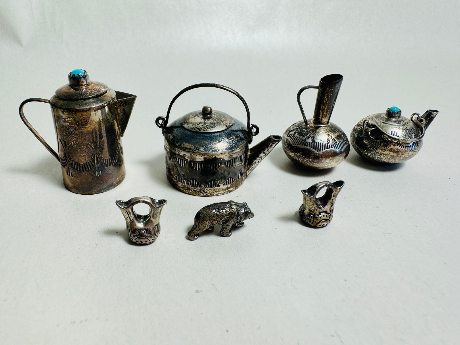 Vintage Dollhouse Miniature Handmade Native American Indian Silver Crafts (1 of 7)