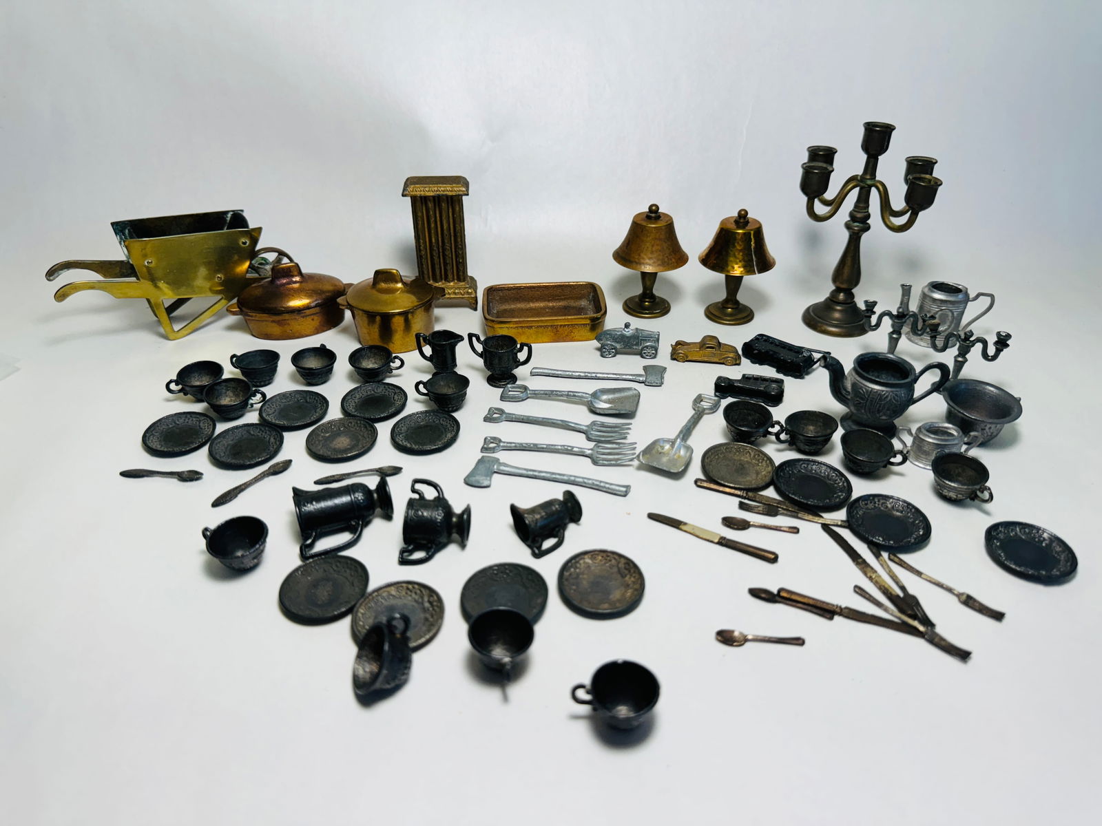 Vintage Dollhouse Miniature Brass Copper Pewter Cookware Pots Pants ++ (1 of 6)