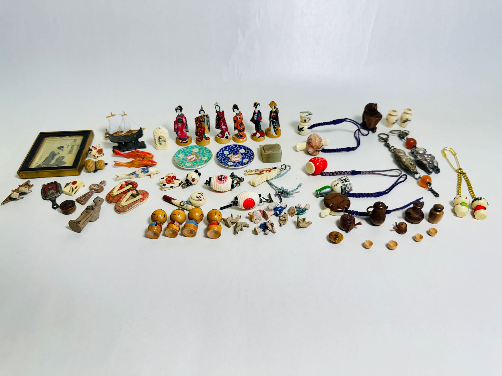 Vintage Dollhouse Miniature Asian Collectibles Lot (1 of 6)
