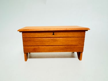 Vintage Warren Dick Handmade Dollhouse Furniture Trunk