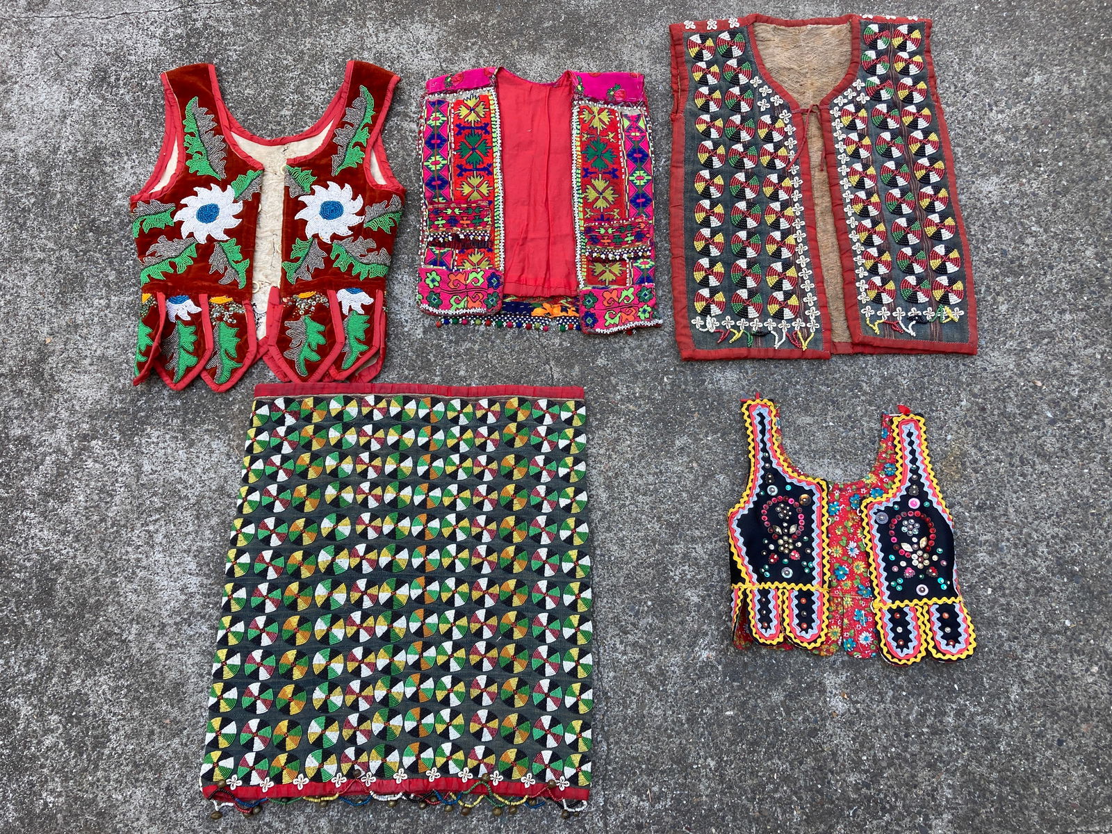 Lot of Beaded Beadwork Vests Clothing: Great lot as shown