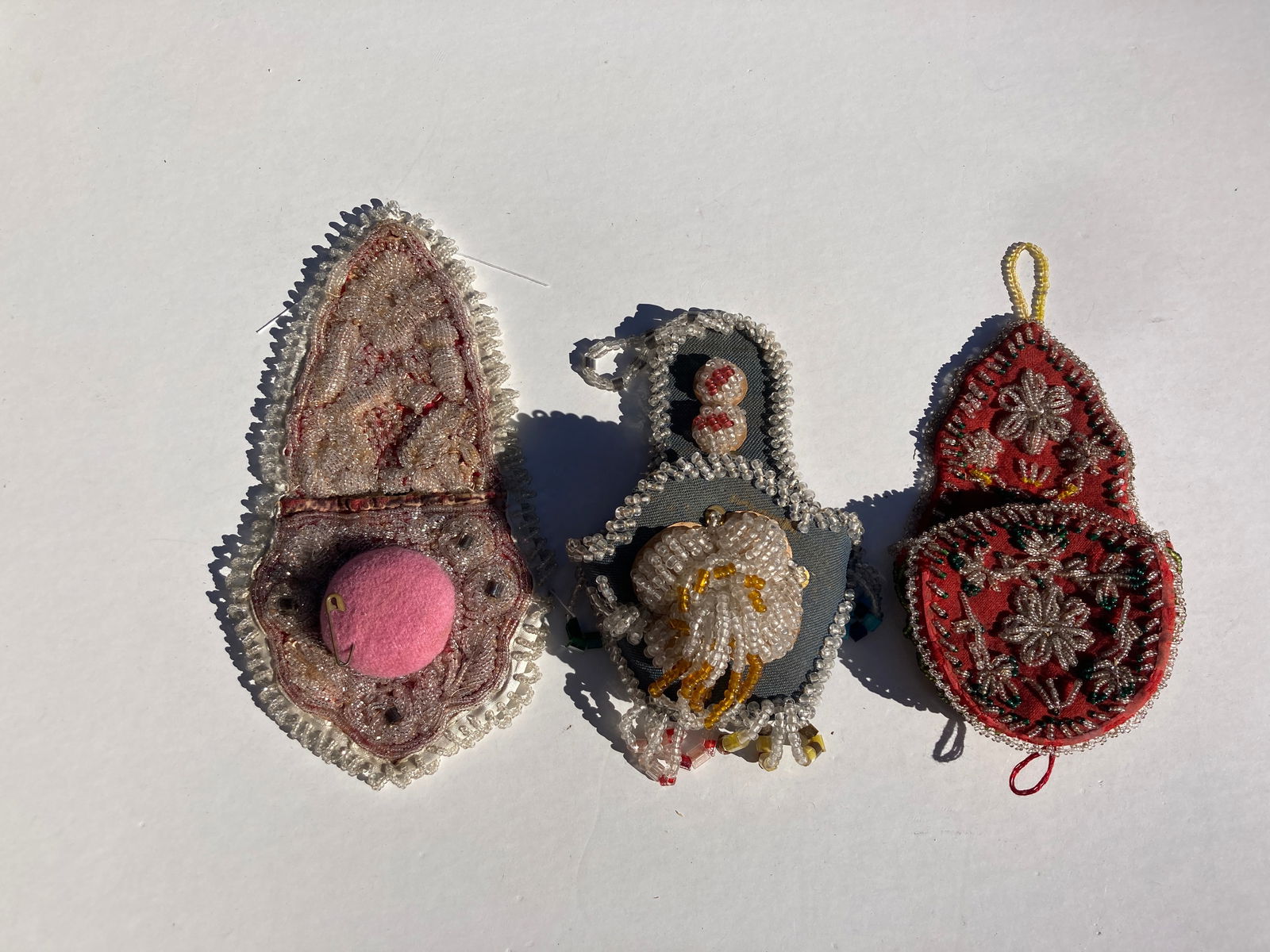 Lot of Iroquois Beaded Souvenir Wall Pockets Match Safe (1 of 4)