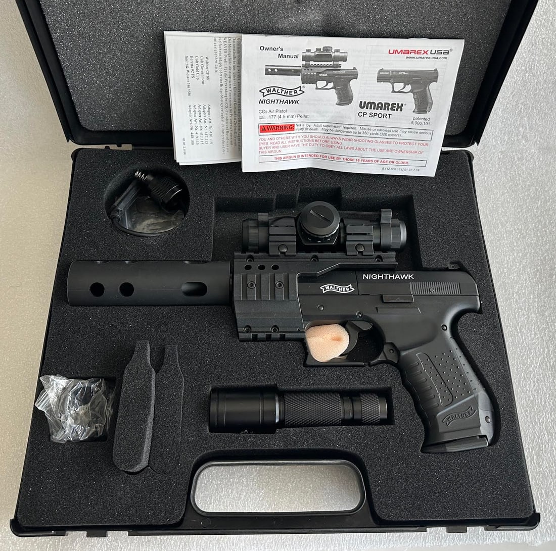 Vintage Walther Nighthawk CO2 .177 Pellet Gun Air Pistol in Case: Vintage Walther Nighthawk CO2 .177 Pellet Gun Air Pistol in Case...Good Working Condition.