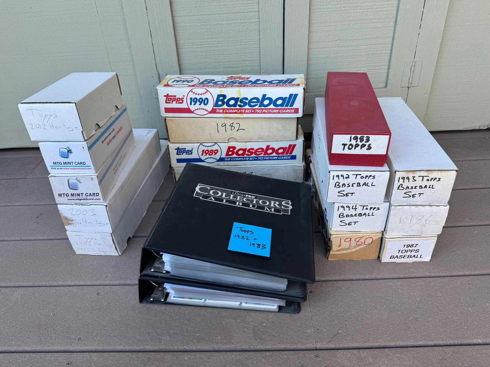 Large Lot of MLB Baseball Topps Trading Cards (1 of 20)