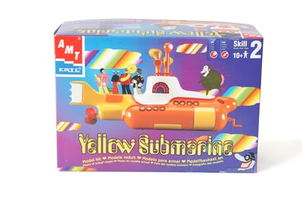 The Beatles Yellow Submarine Model Kit by AMT Ertl