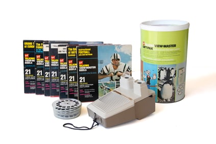 GAF Talking Viewmaster Gift Pak w/ Additional View Reel Packs