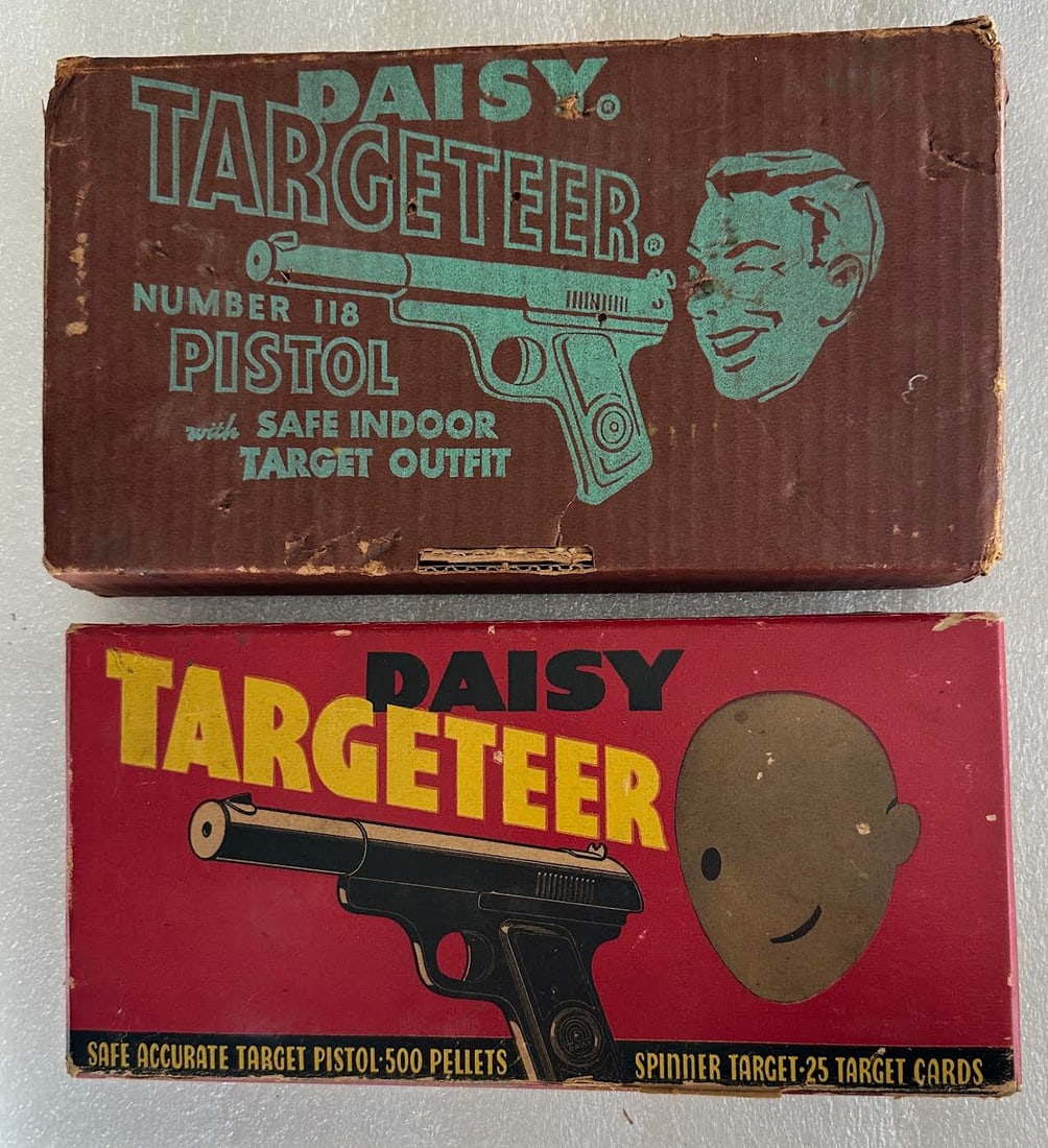 2 Vintage Daisy Targeteer Target Pellet Gun BB Pistols in Box: 2 Vintage Daisy Targeteer Target Pellet Gun BB Pistols in Box...Both work..The one in the brown box is in better cosmetic condition. Original Boxes.