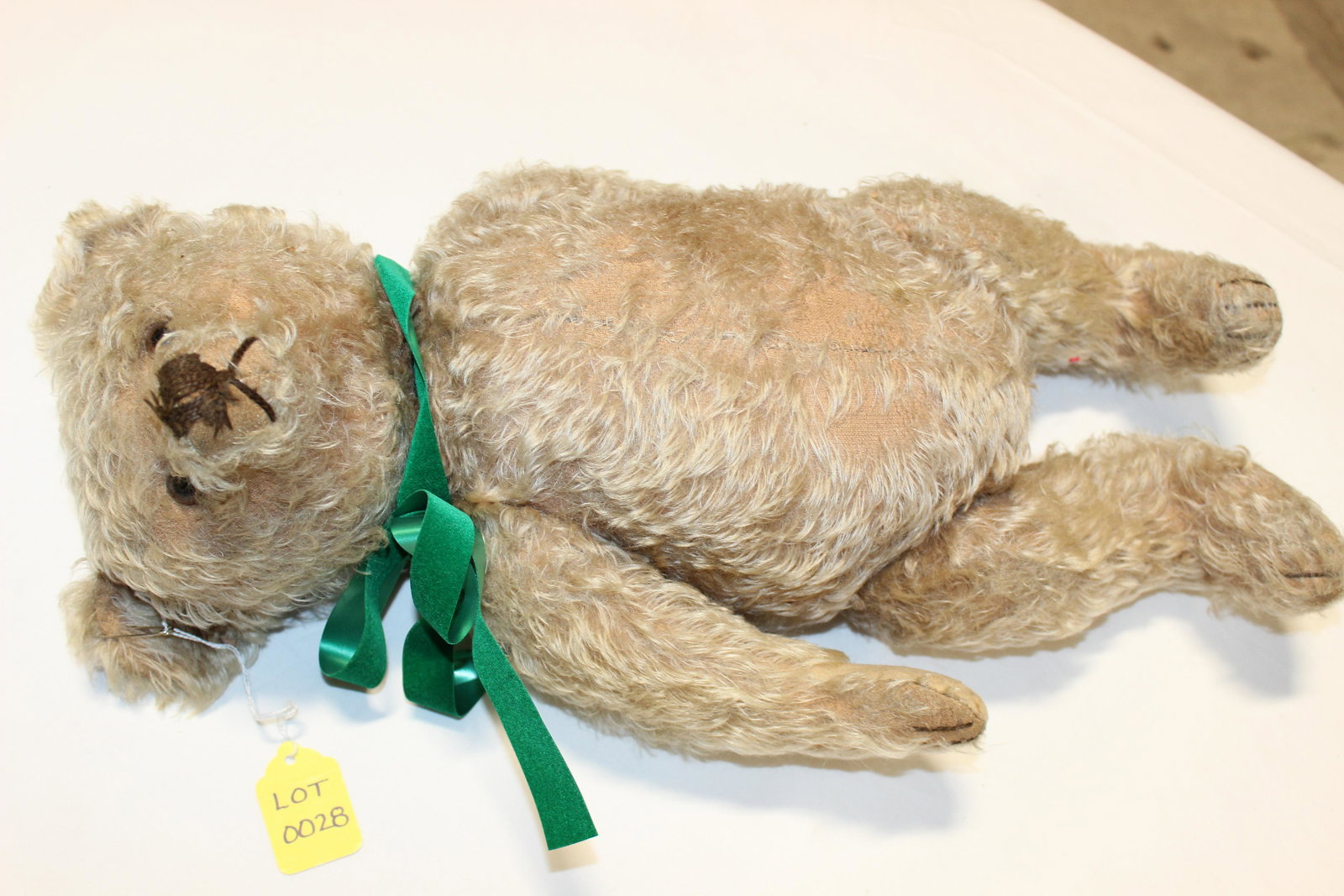 Large Steiff White Bear (1 of 6)