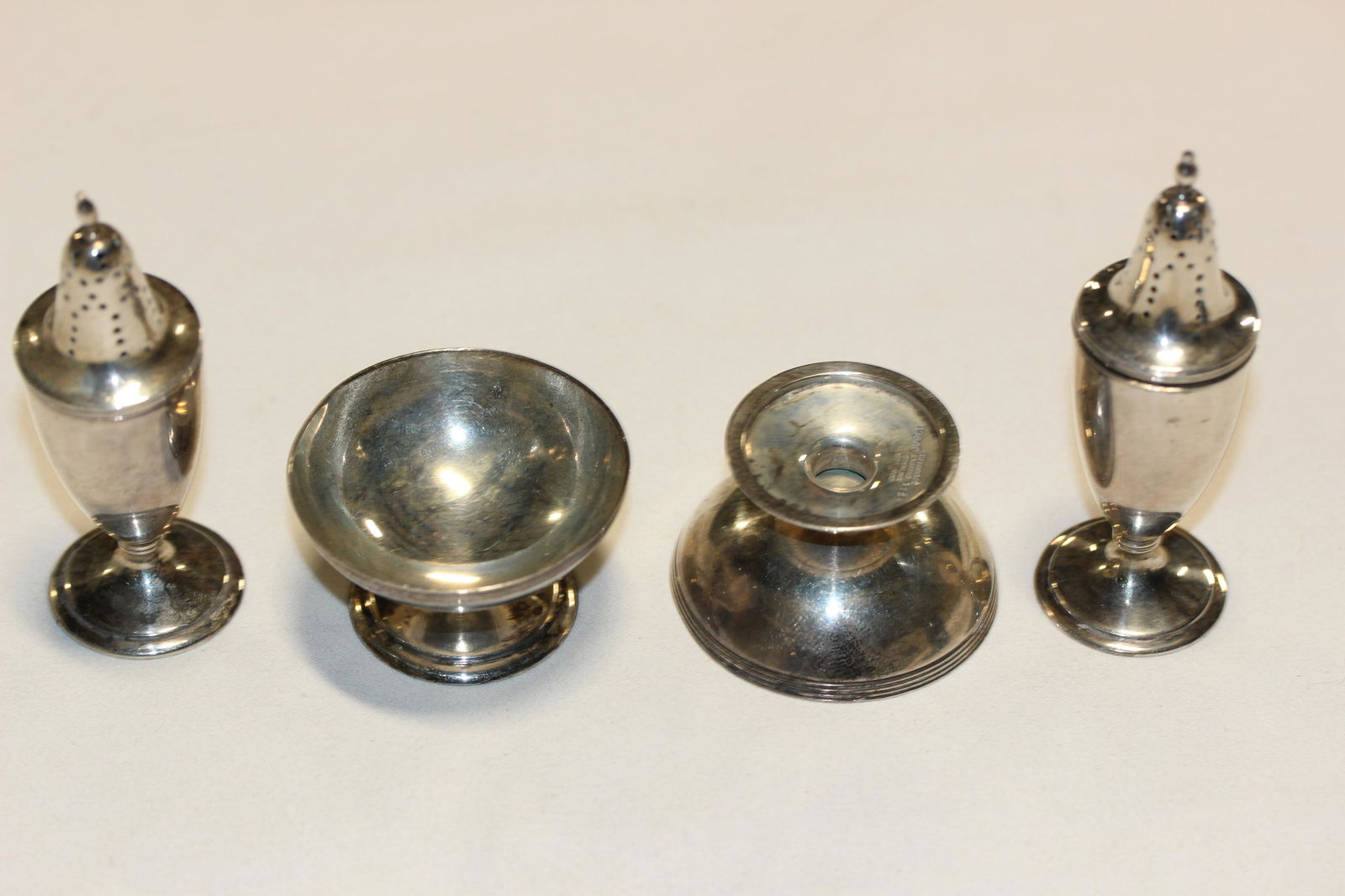 5.5 oz Tiffany slate pepper: Tiffany slate pepper 5.5 oz