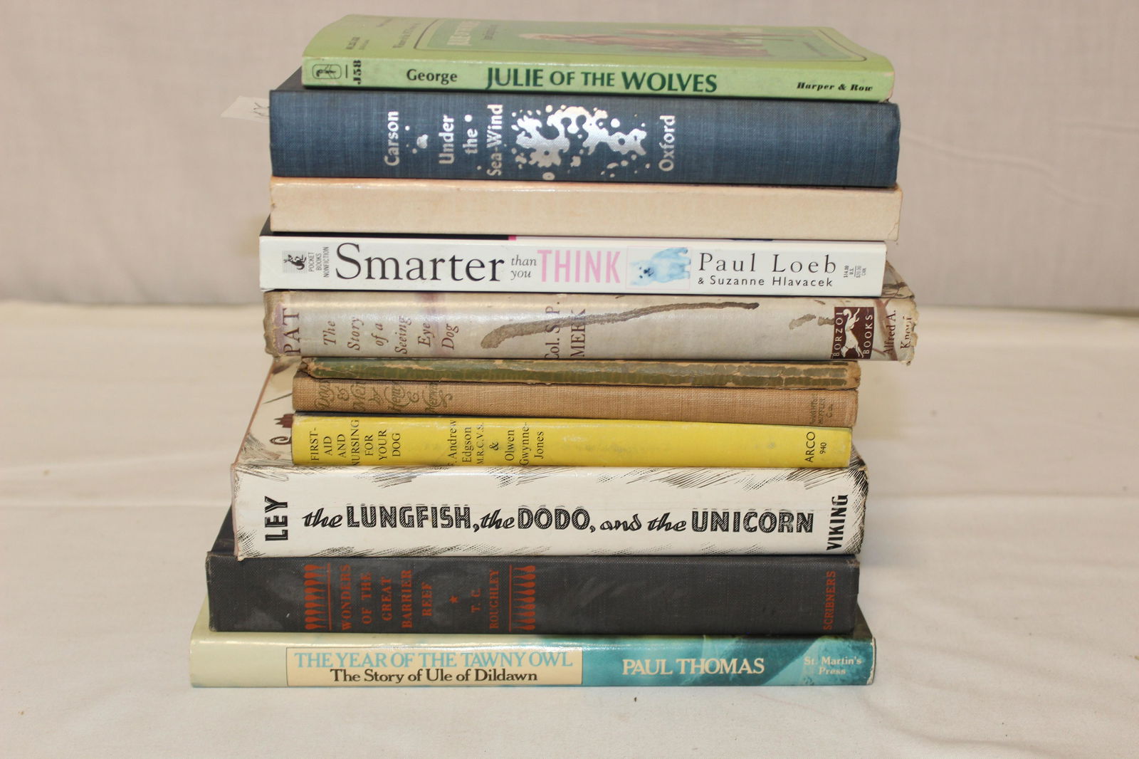 (10) BOOKS ON THE TOPICS OF DOGS AND OTHER LIVING THINGS (1 of 4)