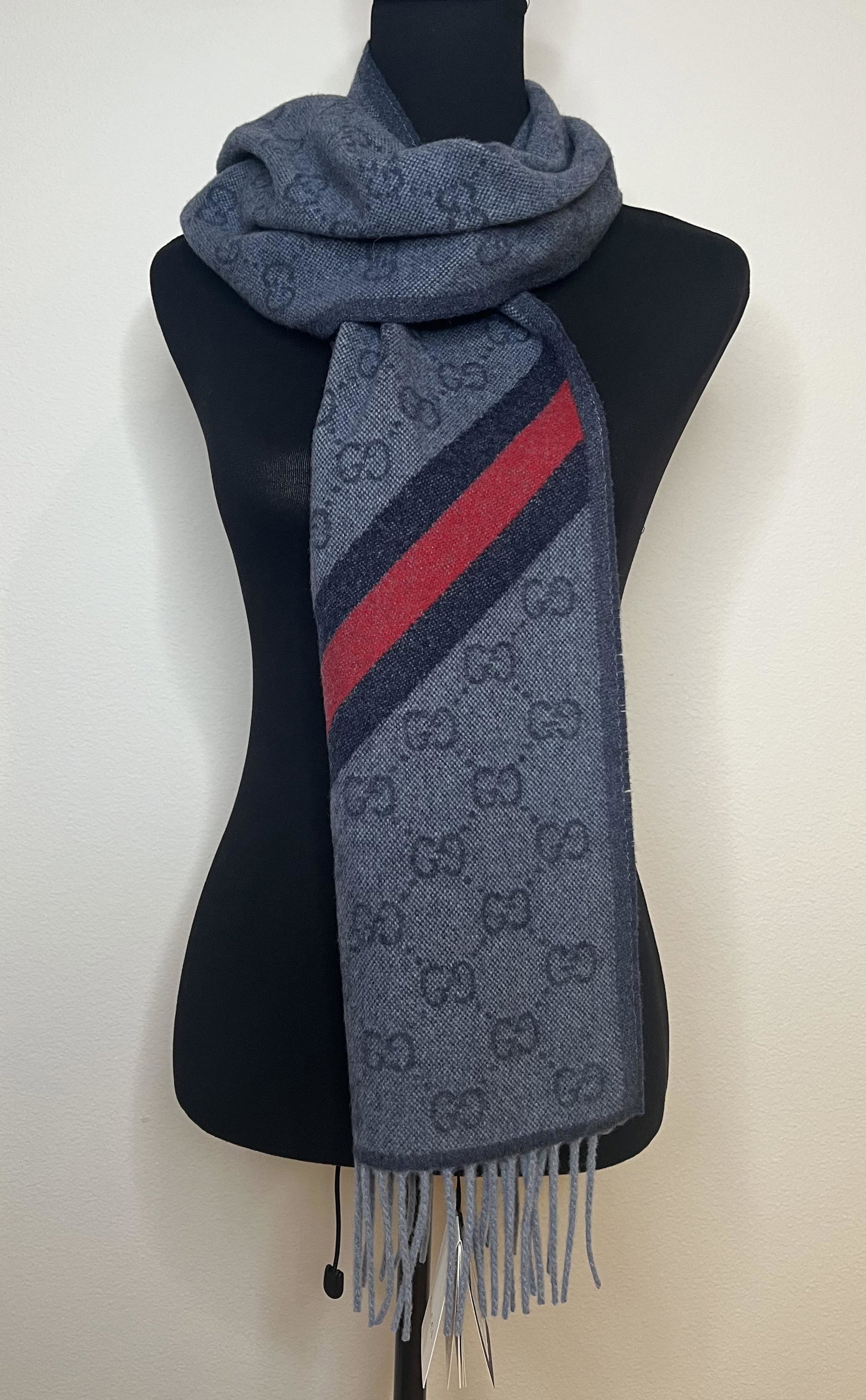 Gucci Accessories (1 of 1)