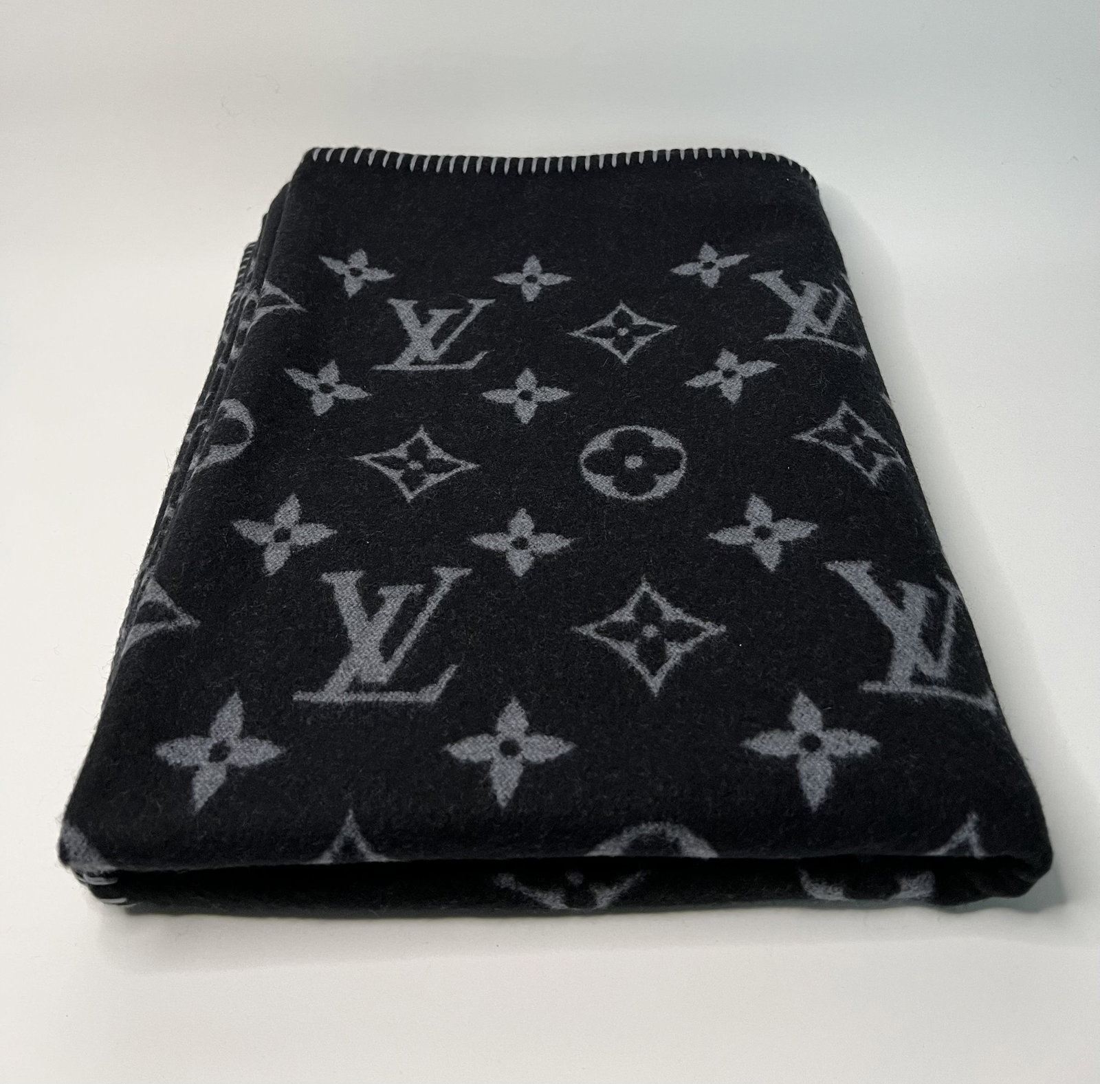 Louis Vuitton Homegoods Blanket (1 of 2)