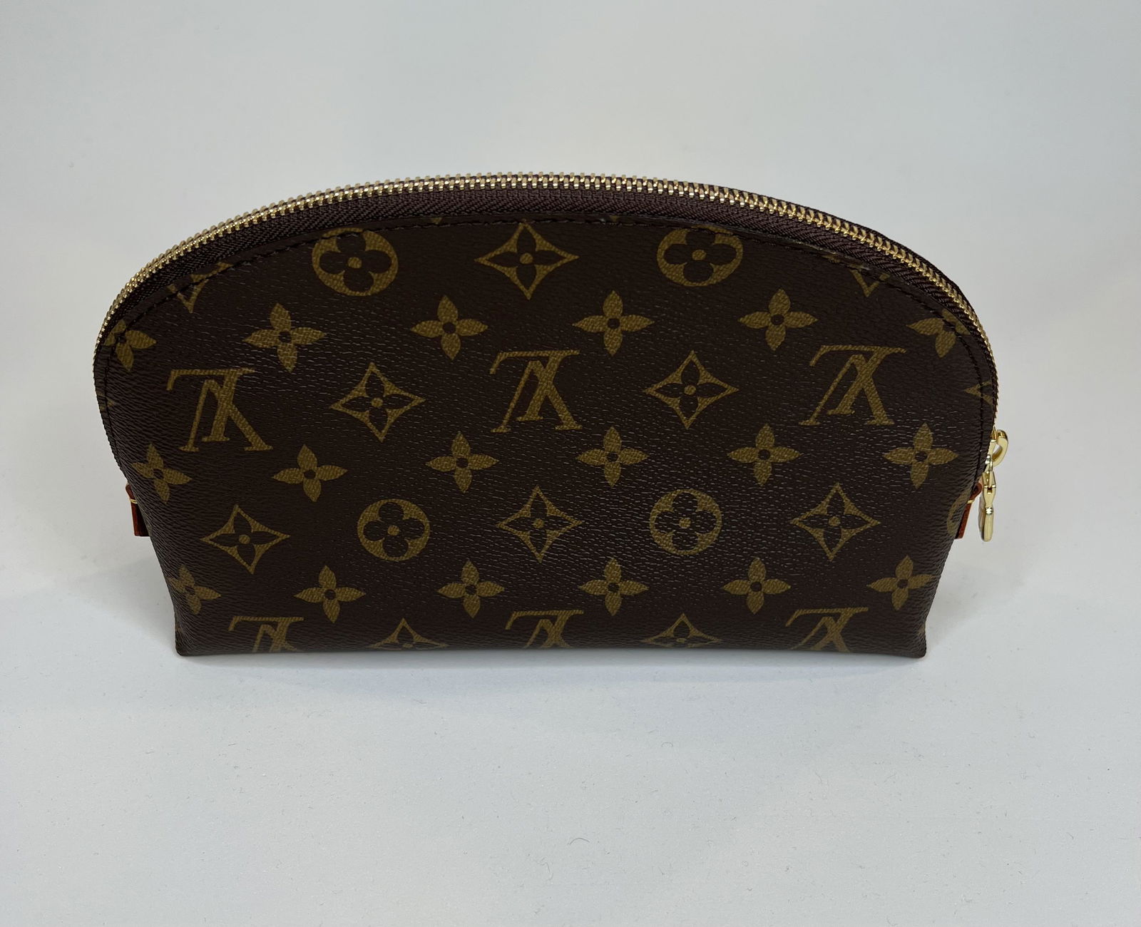Louis Vuitton Travel Pouch (1 of 1)