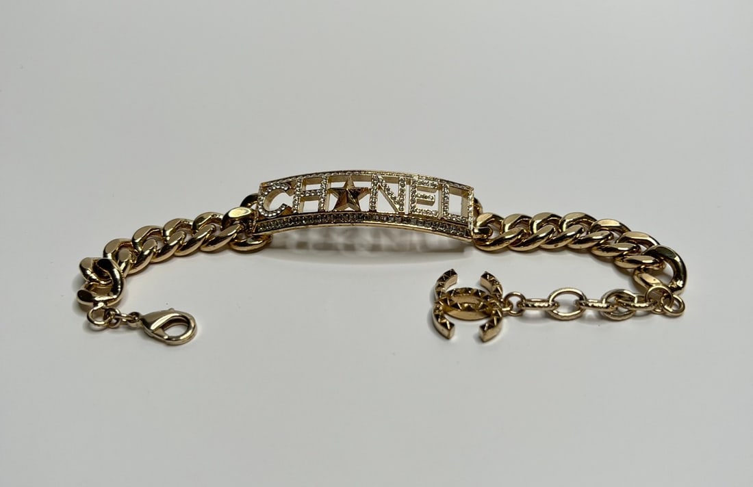 Chanel Jewerly : Chanel Coco Cuba Bracelet 2015 With Star, Good Condition, Authenticity Guaranteed