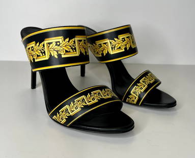 Versace Shoes: Versace Baroque 95mm Printed Mules Black Size 39, Good Condition, Authenticity Guaranteed