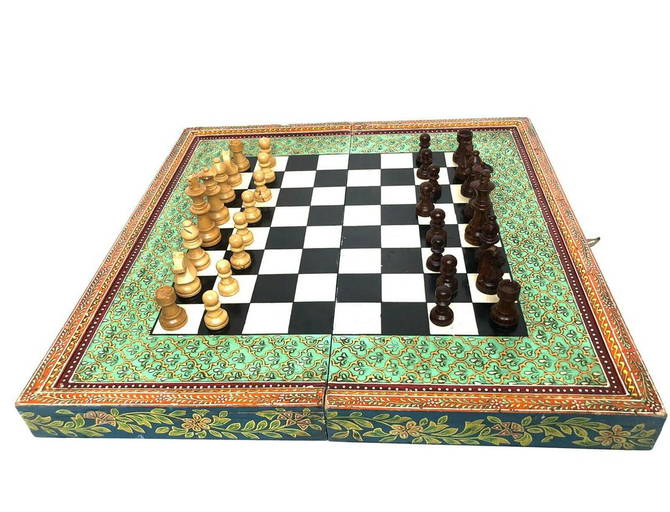 Sycamore & Mahogany Classic Chess Board - 1.75 Squares - The Chess Store