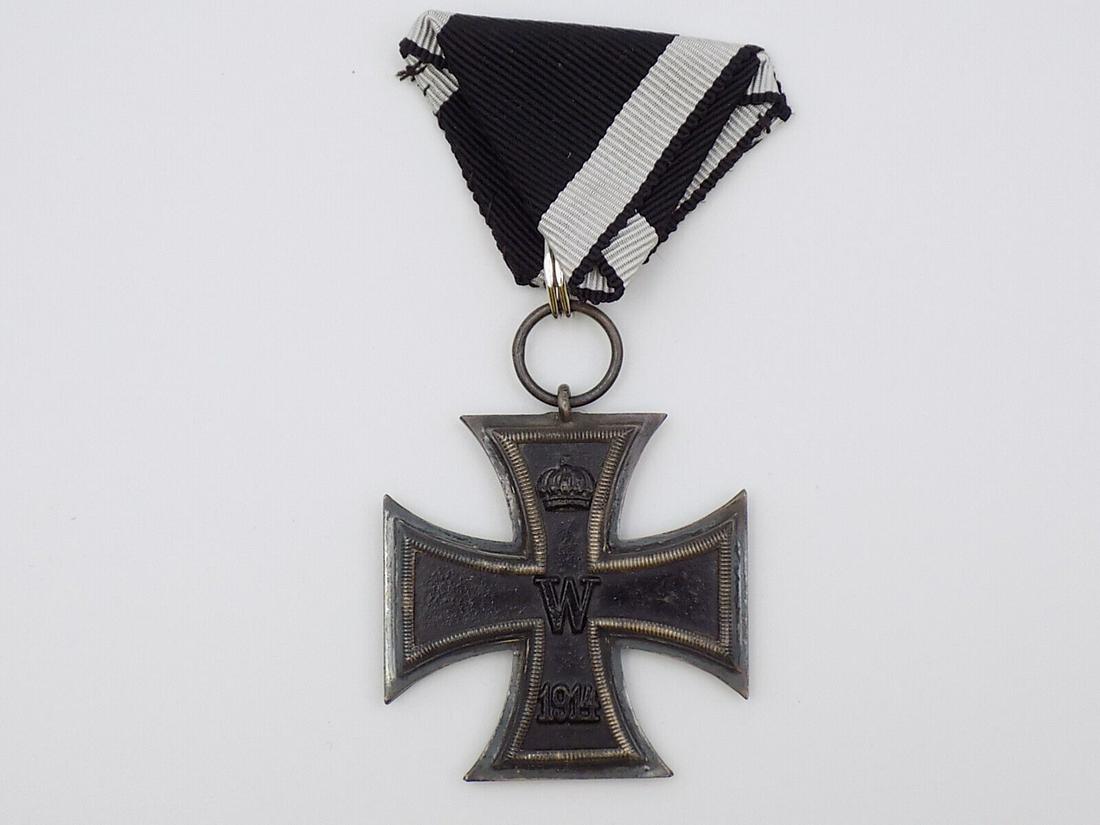 Vintage Rarity Original Medal Imperial Iron Ribbon: Introducing this rare Australian, Antique Imperial Cross Medal of Gallantry on a black and white silver plated steel band, dated circa 1914-18. Ring without markings. Good vintage condition.