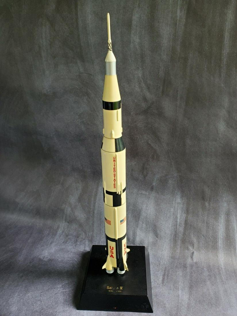 Rare Spaceship Model Vintage NASA Rocket Astronauts (1 of 4)