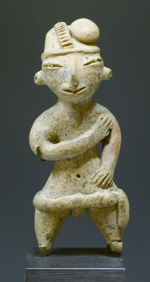 Lovely Pre Columbian Tlatico Pottery Standing Figure or Pretty Lady (1 of 3)