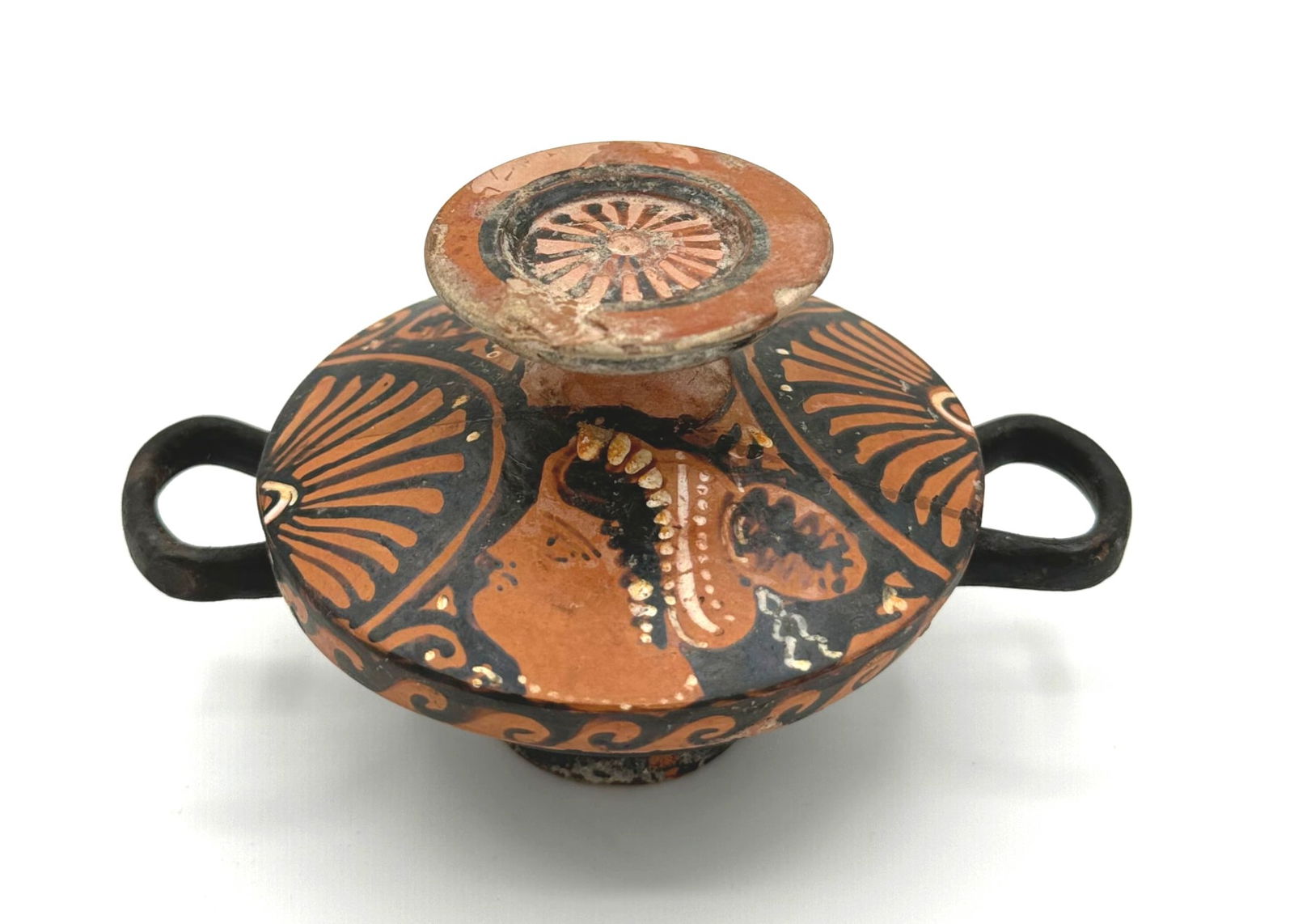 Greek Red Figure Lady of Fashion Covered Lekanis (1 of 5)