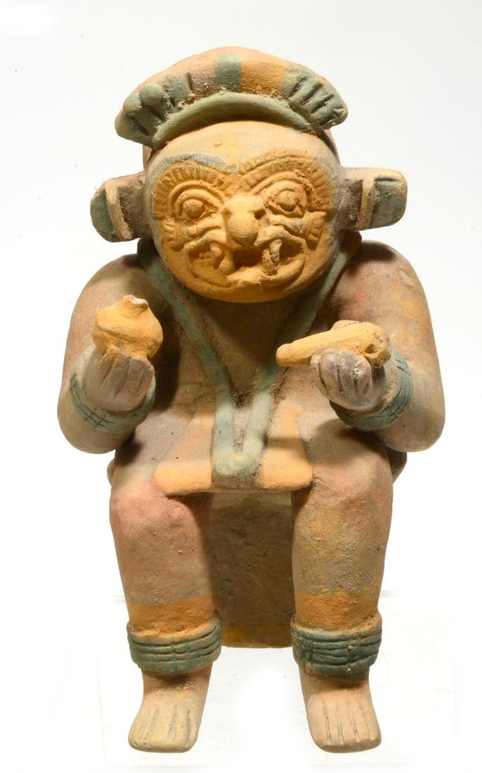 Jamacoaque Pottery Seated Shaman Figure (1 of 4)