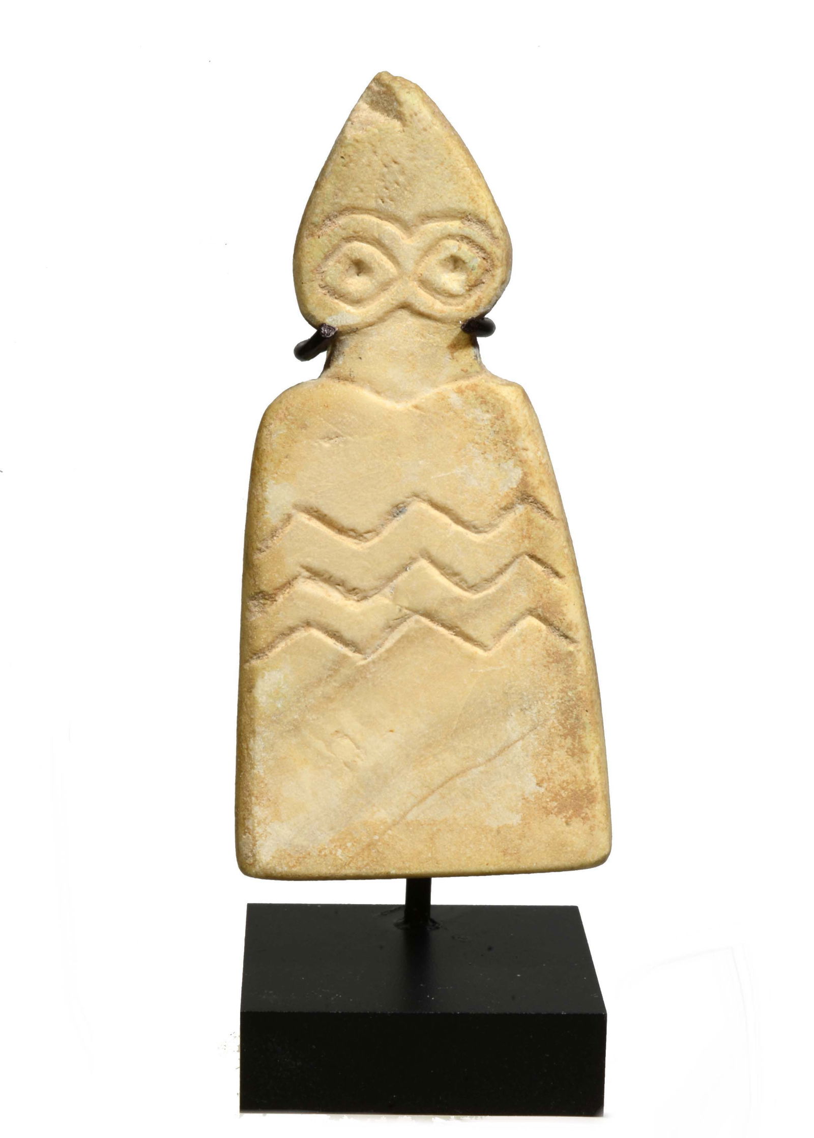 Tell Brak Marble Plank Eye Idol (1 of 7)
