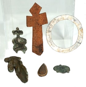 Antiquities mixed lot