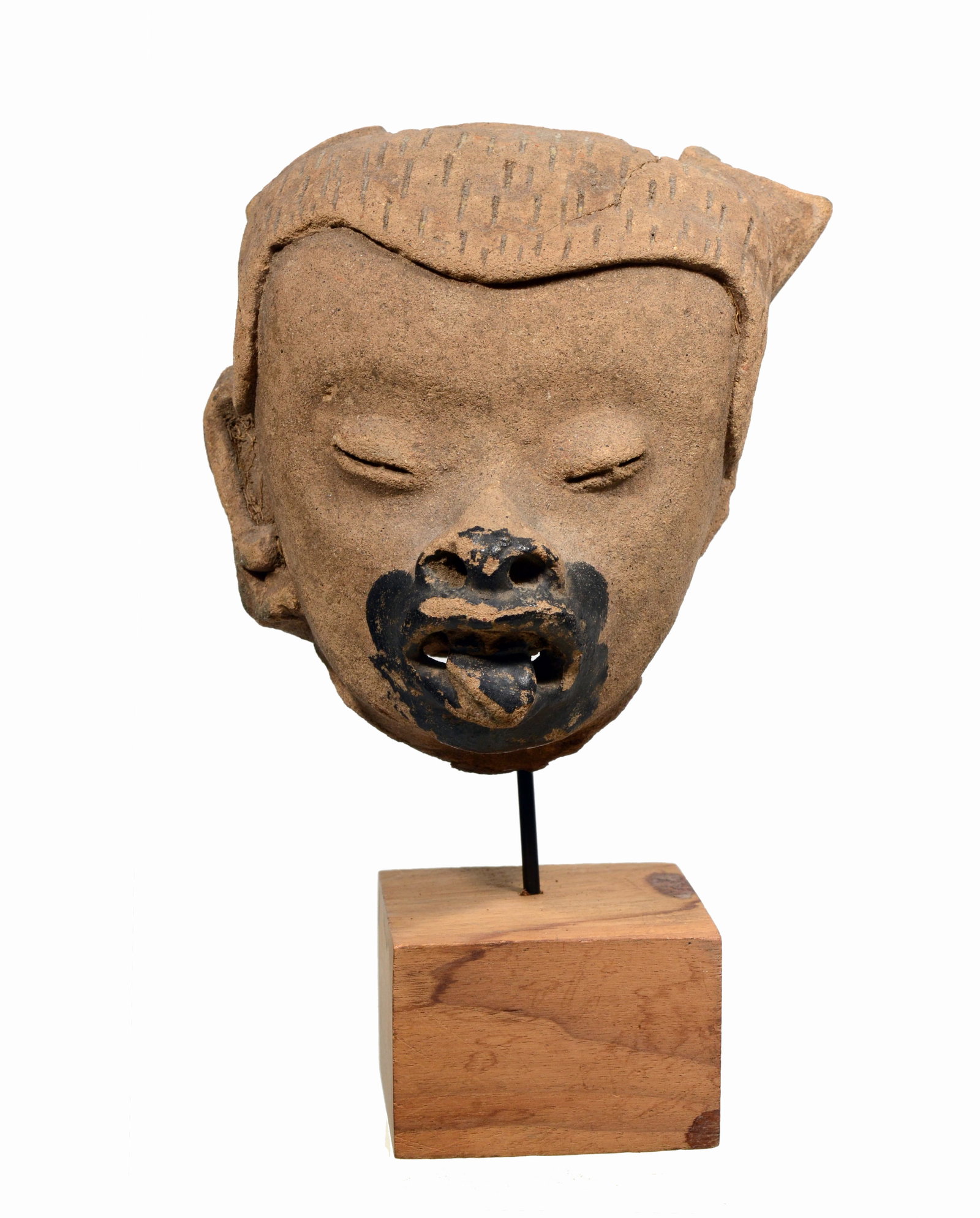 Expressive Pre-Columbian Veracruz Pottery Head (1 of 4)