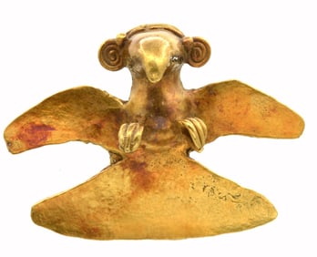 Pre-Columbian Panamanian Cocle Gold Bird Pendant