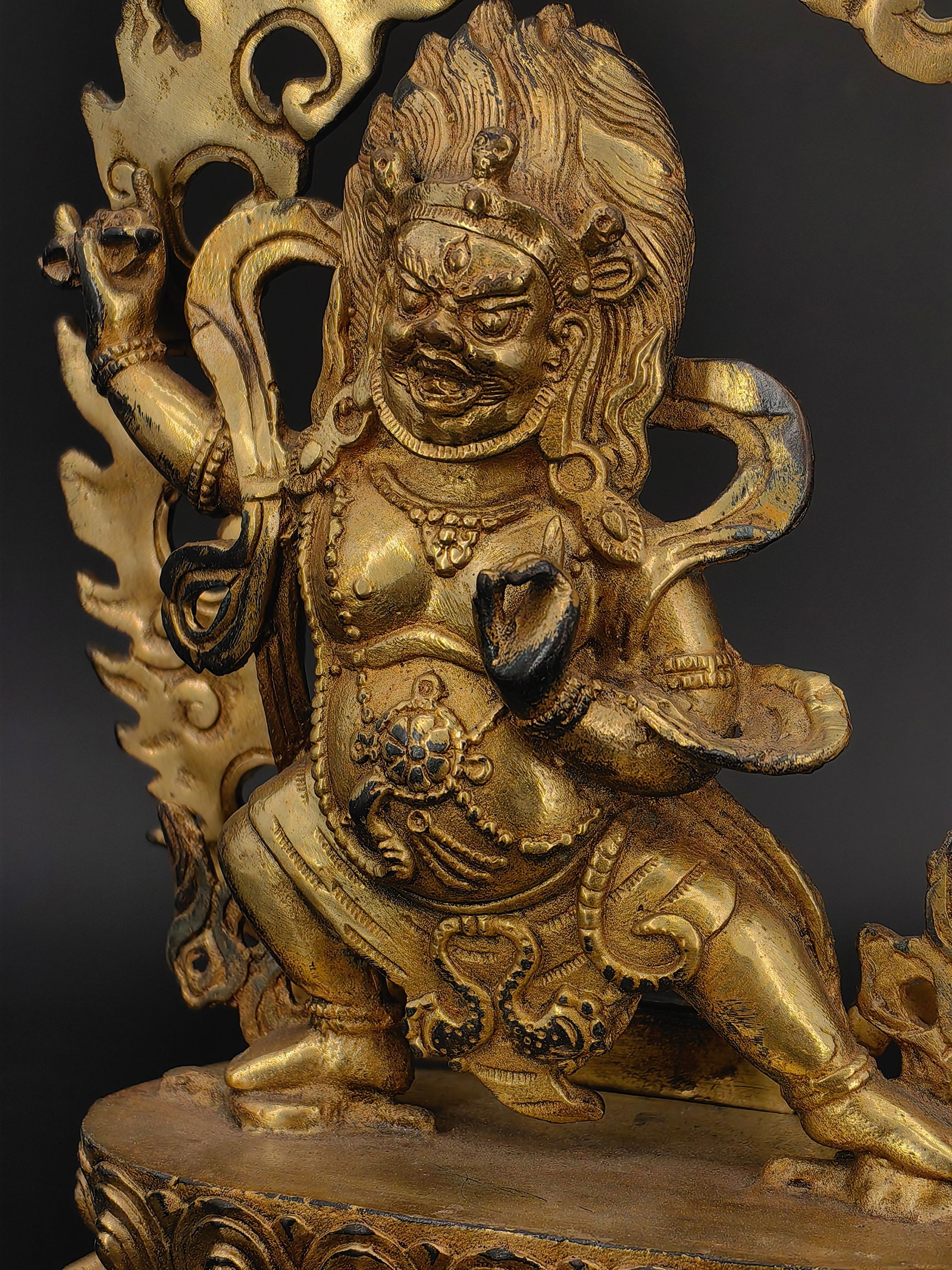 A 18th Bronze Buddhist Figure - 4