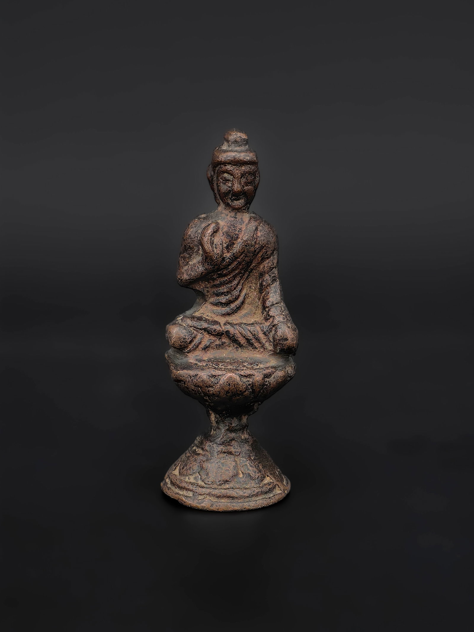 An Chinese Ming Dynasty Bronze Buddha Statue (1 of 8)
