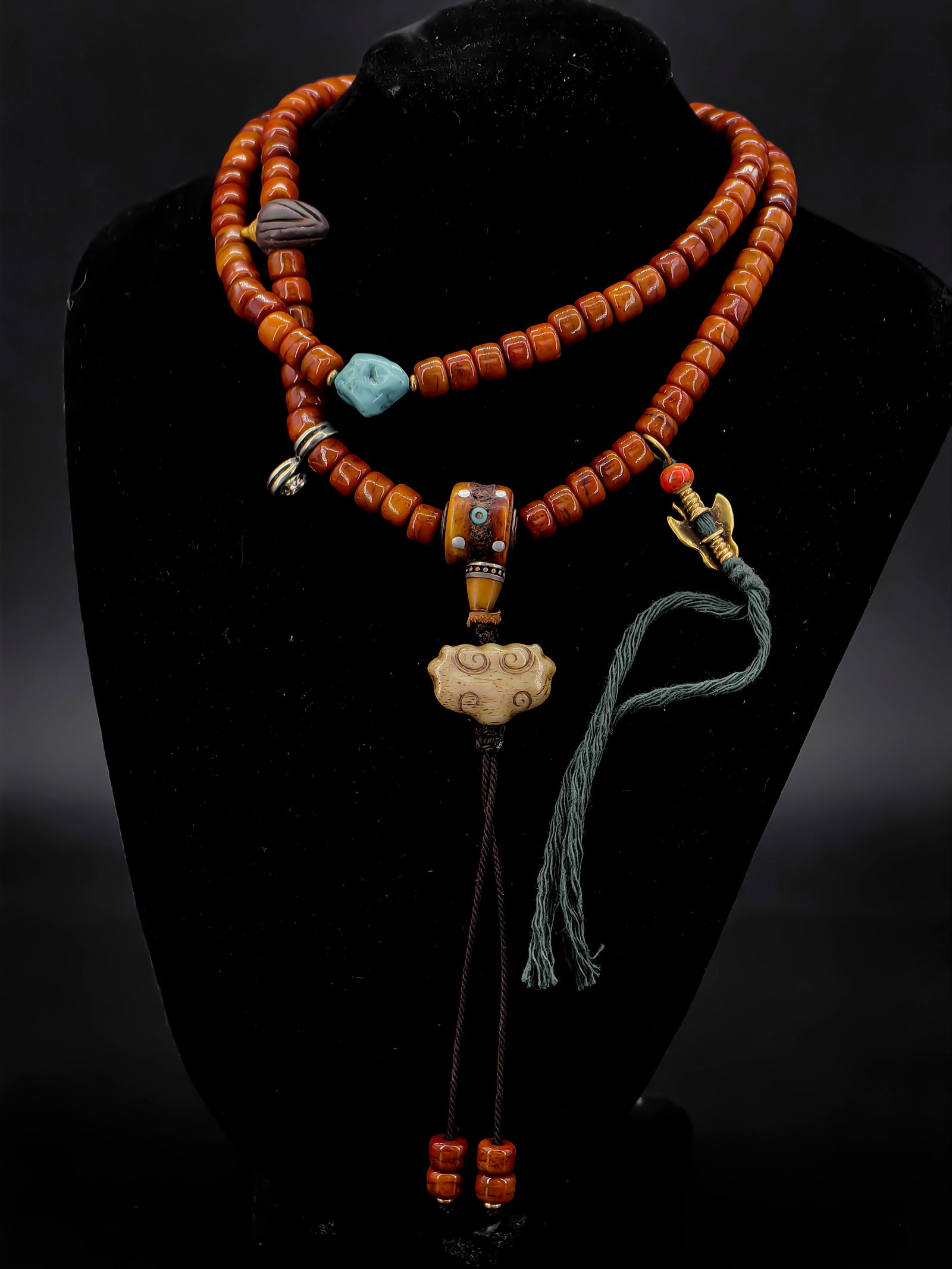 An Antique TIbetan Phoenix Eye Bodhi Beads (1 of 7)
