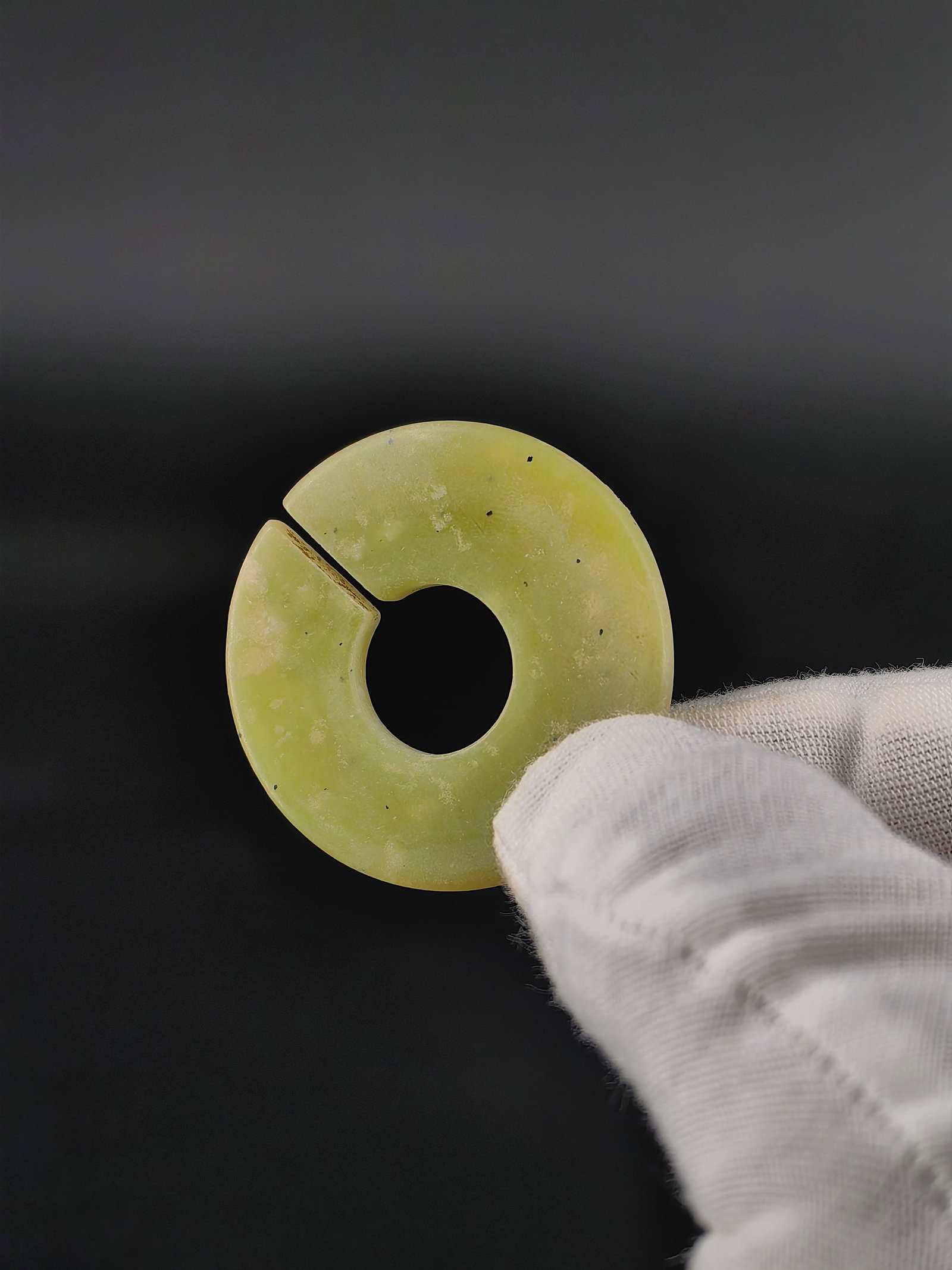 An Antique Jade Pendant - 5