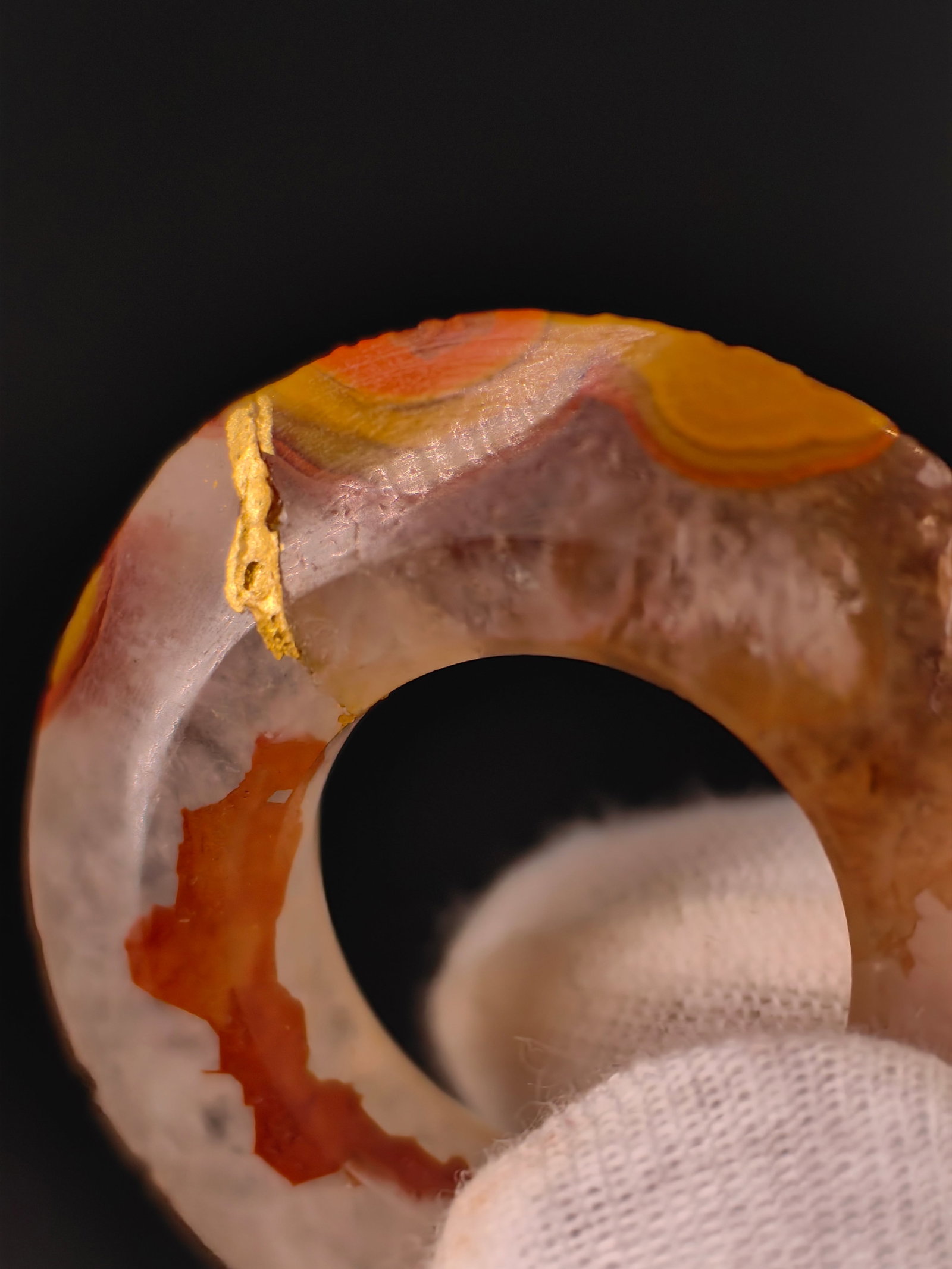 A Qing Dynasty Agate Ring - 5