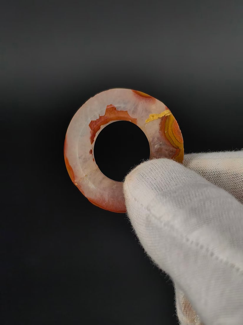A Qing Dynasty Agate Ring - 6
