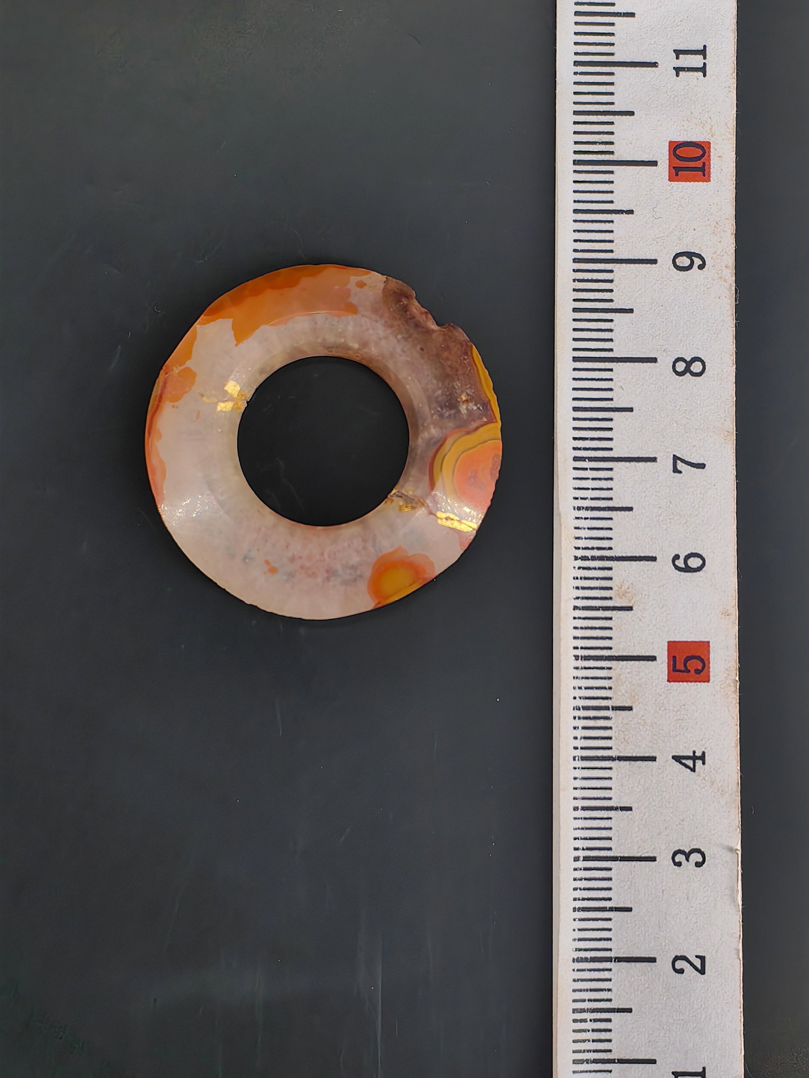 A Qing Dynasty Agate Ring - 7