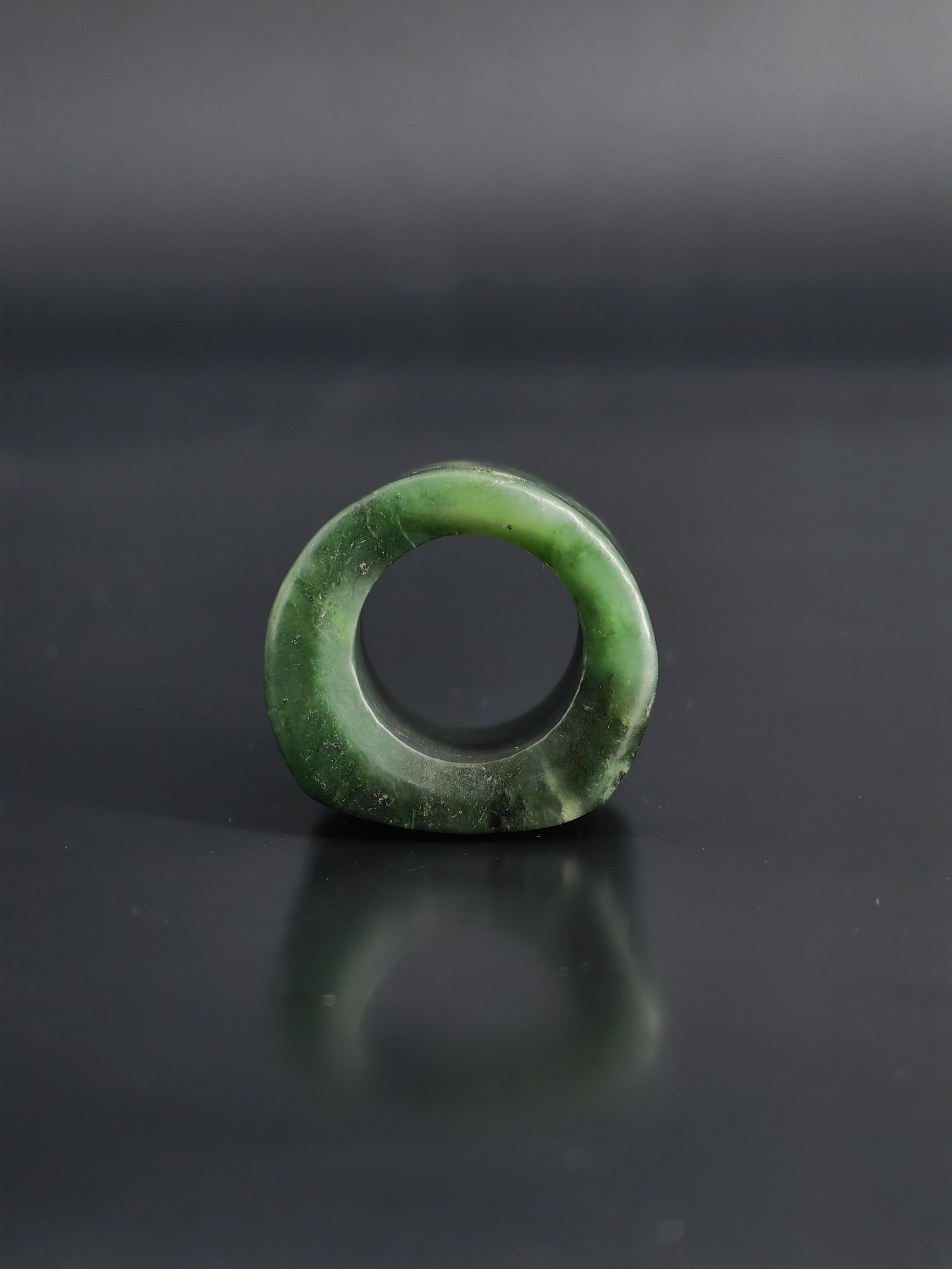 A Qing dynasty Jasper Archer's Ring - 3