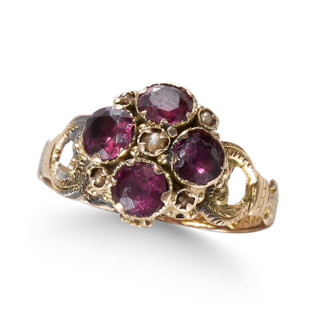 AN ANTIQUE VICTORIAN GARNET AND PEARL RING, IN 9CT YELLOW GOLD. (1 of 1)