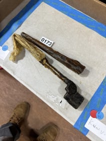 gun spike bayonet w/ scabbard