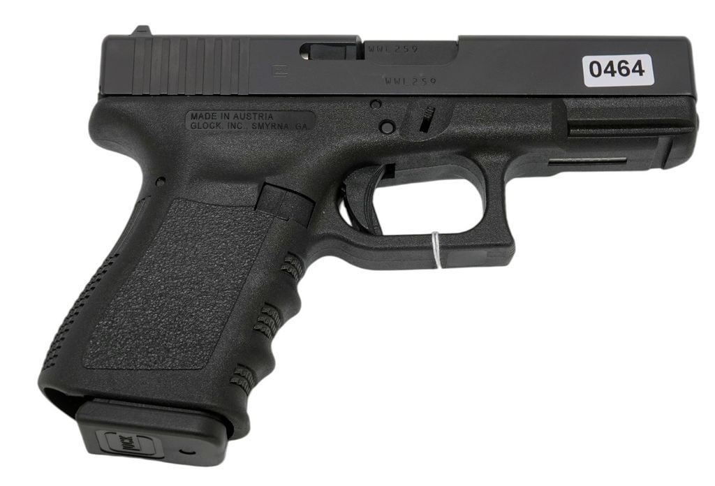 Glock-Model:19-9X19-Pistol: 2024-00331 - 1X14 RD MAGS (NO NJ RESIDENT UNLESS MAGS GET PINNED) - Glock - Model:19 - Serial #: - WWL259 - 9X19 - Pistol - "as is", normal wear and tear, Property being sold is not new! Dents, dings,
