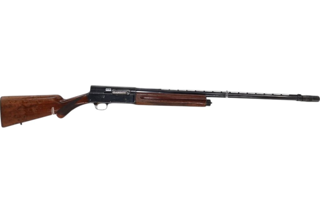 Browning-Model:Light Twelve-12GA-Shotgun: 2024-00249 - Browning - Model:Light Twelve - Serial #: - L87592 - 12GA - Shotgun - "as is", normal wear and tear, Property being sold is not new! Dents, dings, scratches and other damage may be presen