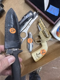 Bayonet & knives lot